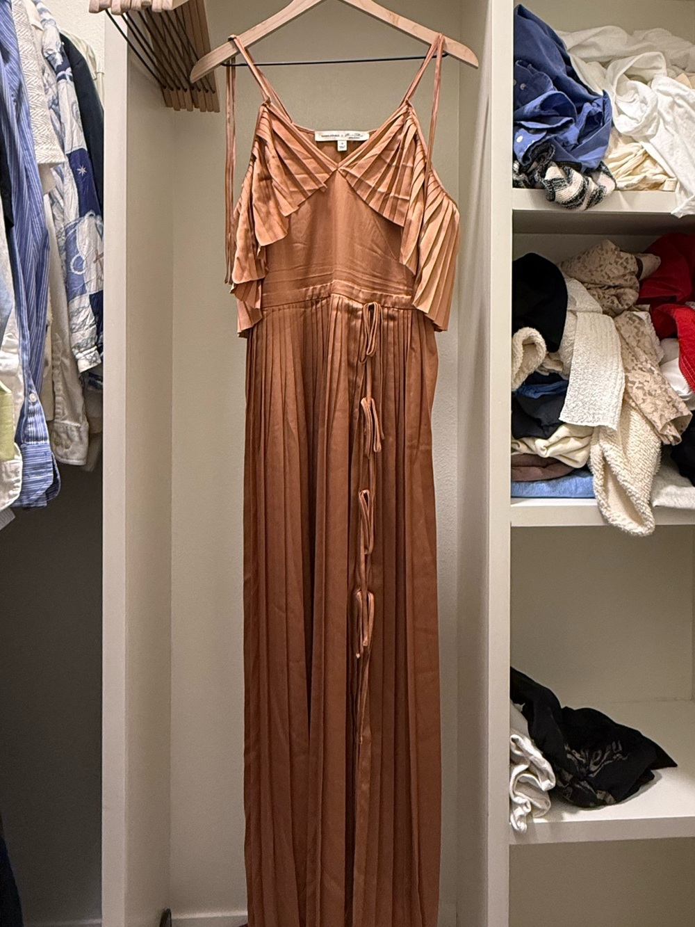 Banana Republic Copper Pleated V-Neck Maxi Dress - Picture 3 of 12